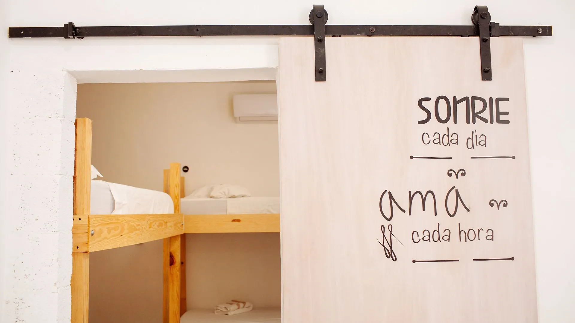 Hostels On The Road Playa del Carmen 0*,